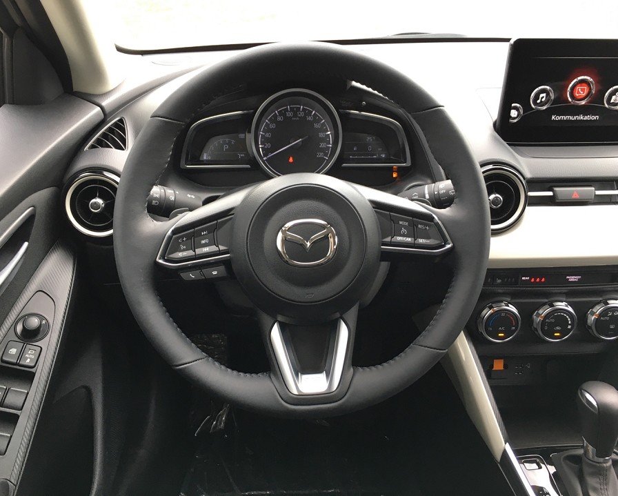 Mazda 2 2 EXCLUSIVE LogIn RFK Freisprech Lenkradheizg Kl - 