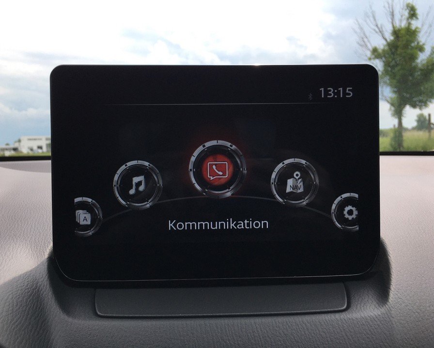 Mazda 2 2 EXCLUSIVE LogIn RFK Freisprech Lenkradheizg Kl - 