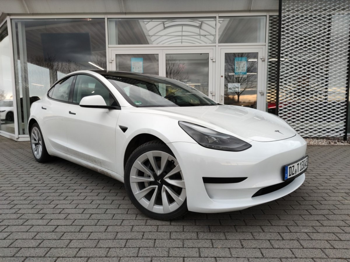 Tesla Model 3 Model 3 19Zoll Standard Range Plus RWD + Winterr - 